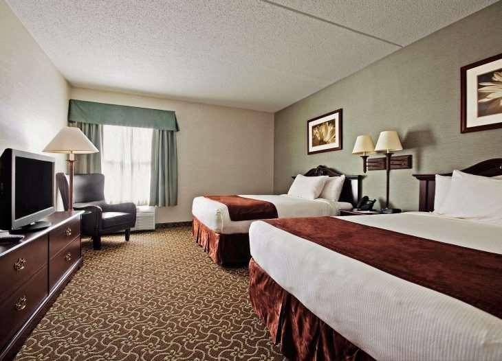 D. Hotel Suites & Spa Holyoke Quarto foto